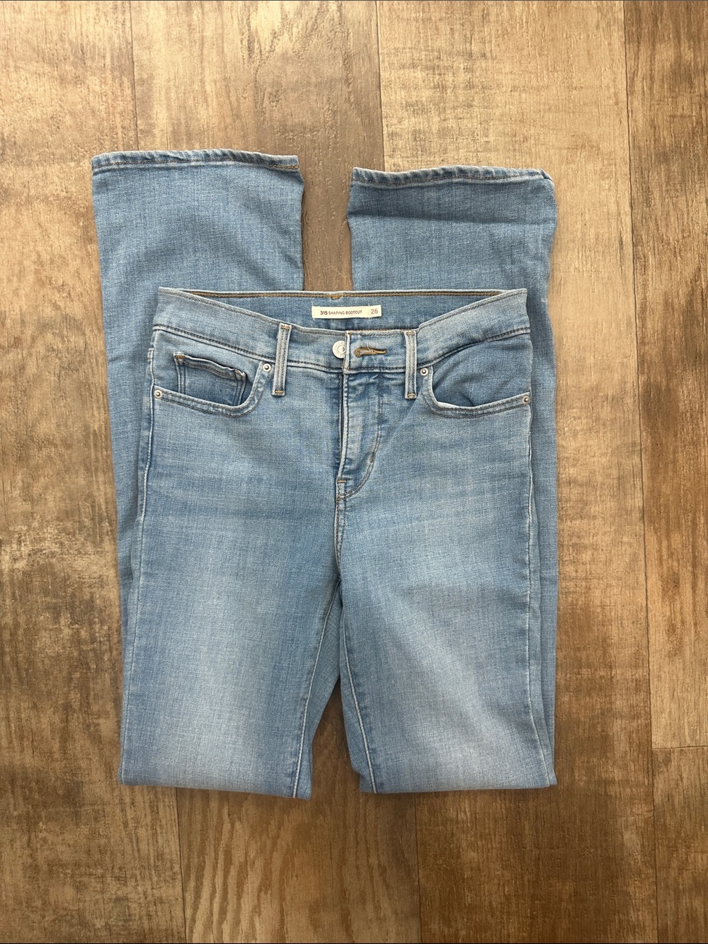 Levi's Light Wash Straight Leg Women's Jeans